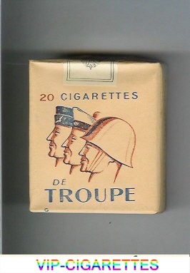 De Troupe with three soldieres cigarettes soft box